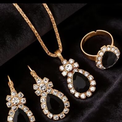ELEGANCIA NOIR