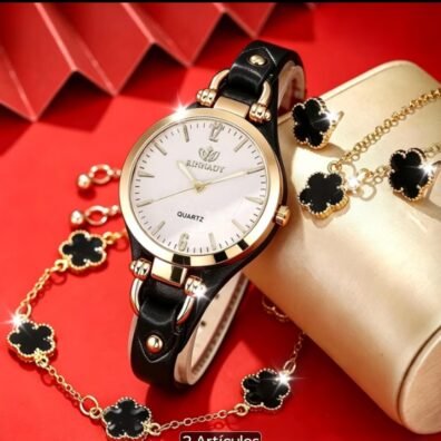 CONJUNTO DE RELOJ CON COLLAR, ARETES Y PULSERA DE TRÉBOL
