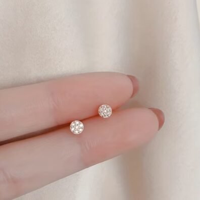 ARETES LUMIERE